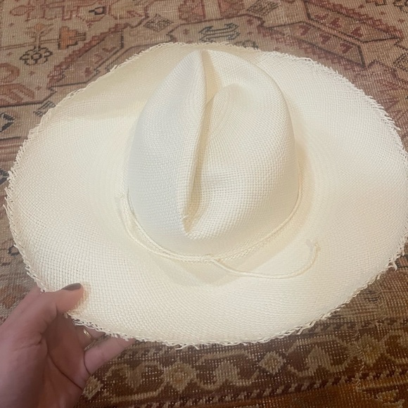 NWT SENSI STUDIO Long Brim Texas Hat in White large display picture 2